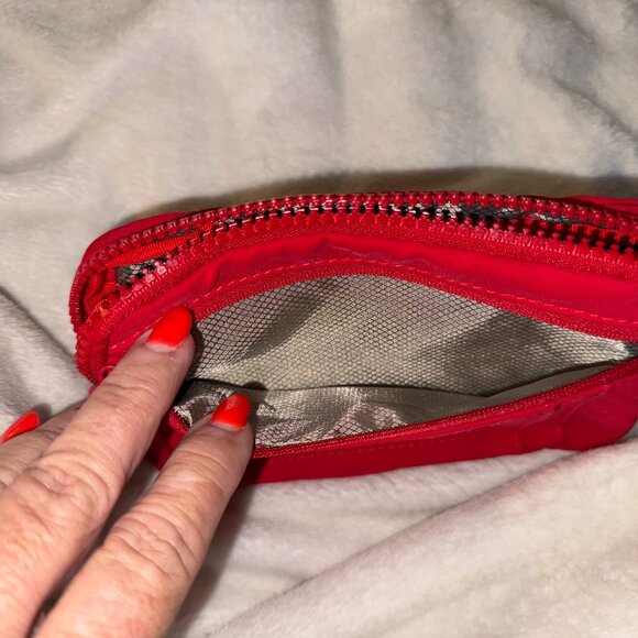 The Iris & Rainbow Carry-All Wallet - Red - Picture 3 of 7